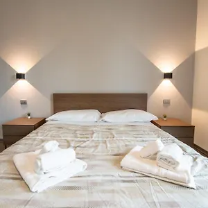 B&B Con Parcheggio Gratuito E Bagno Privato L 350 M Da Ospedale Maggiore Gæstehus